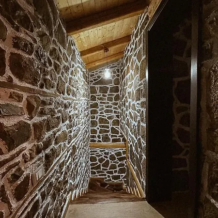 Vakantiehuis Veis Kamenice